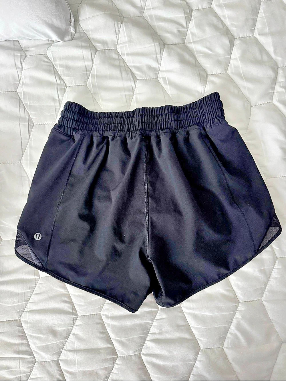 lululemon Hotty Hot High-Rise Lined Short 4" Shorts Black Size 6